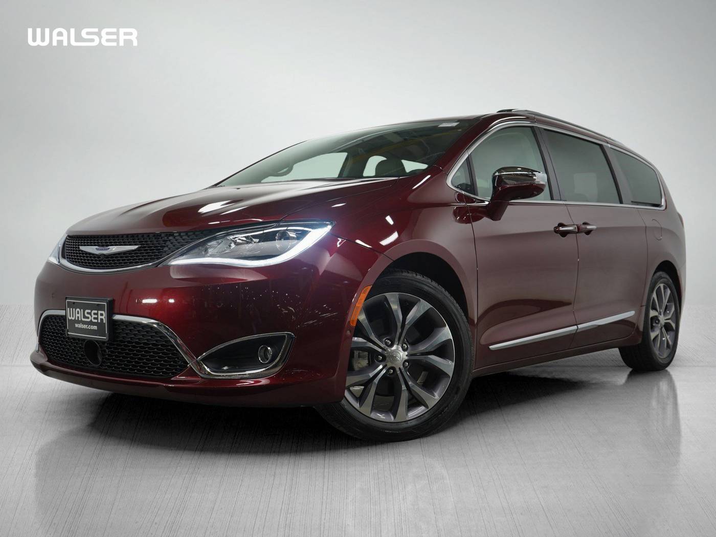 2019 Chrysler Pacifica Limited — Minivan — 14,799 mi — Hopkins, MN