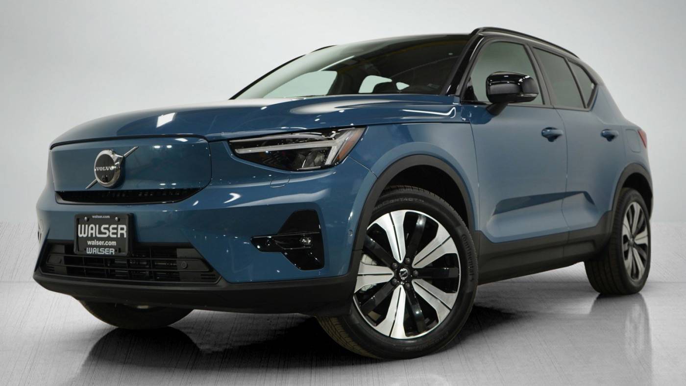 2023 Volvo XC40 Recharge Plus — SUV — 287 mi — Hopkins, MN