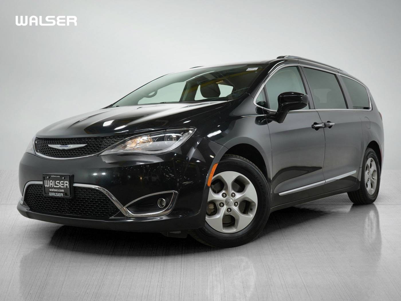 2017 Chrysler Pacifica Touring L Plus — Minivan — 98,236 mi — Hopkins, MN
