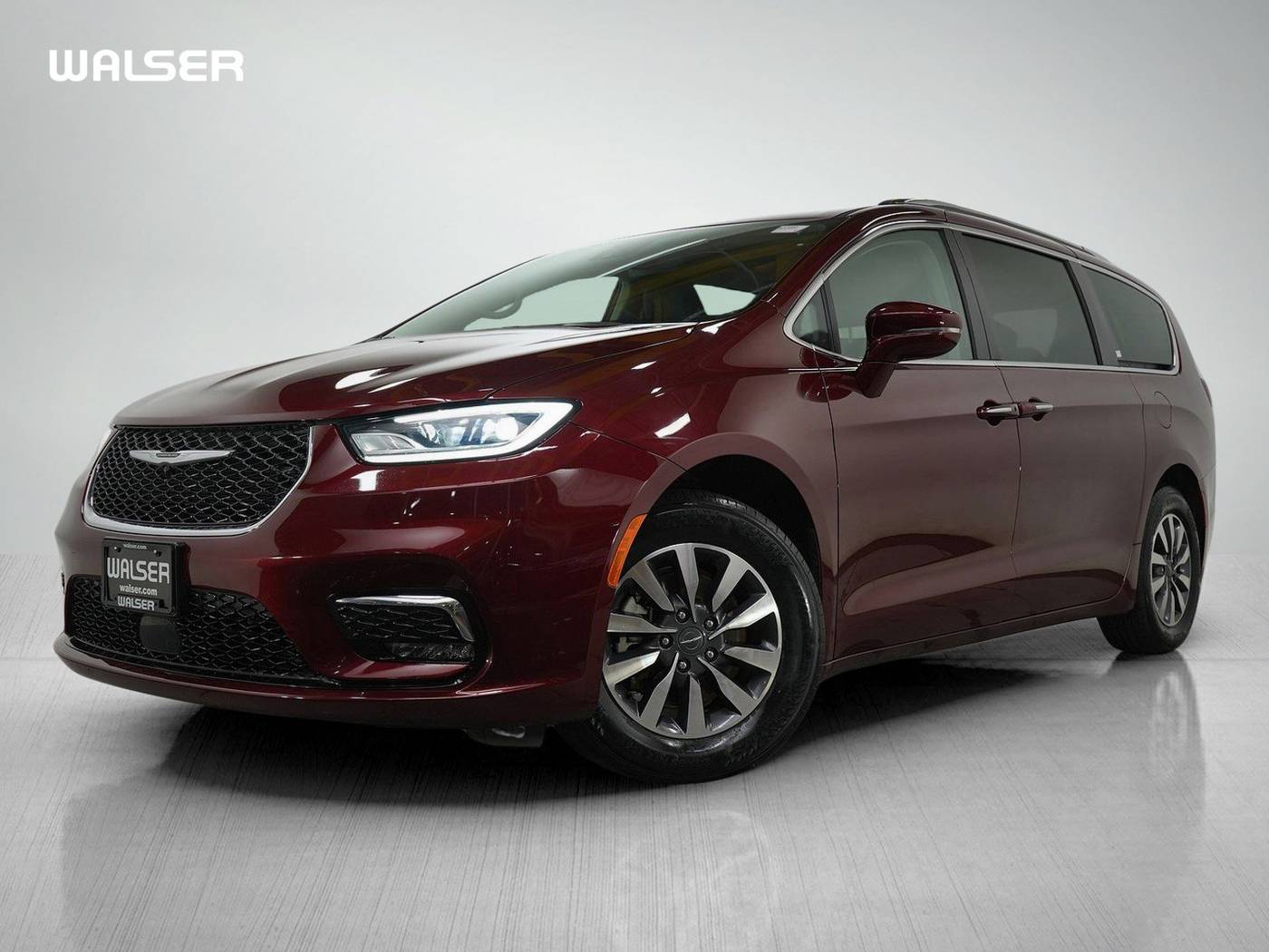 2021 Chrysler Pacifica Touring L — Minivan — 55,123 mi — Hopkins, MN