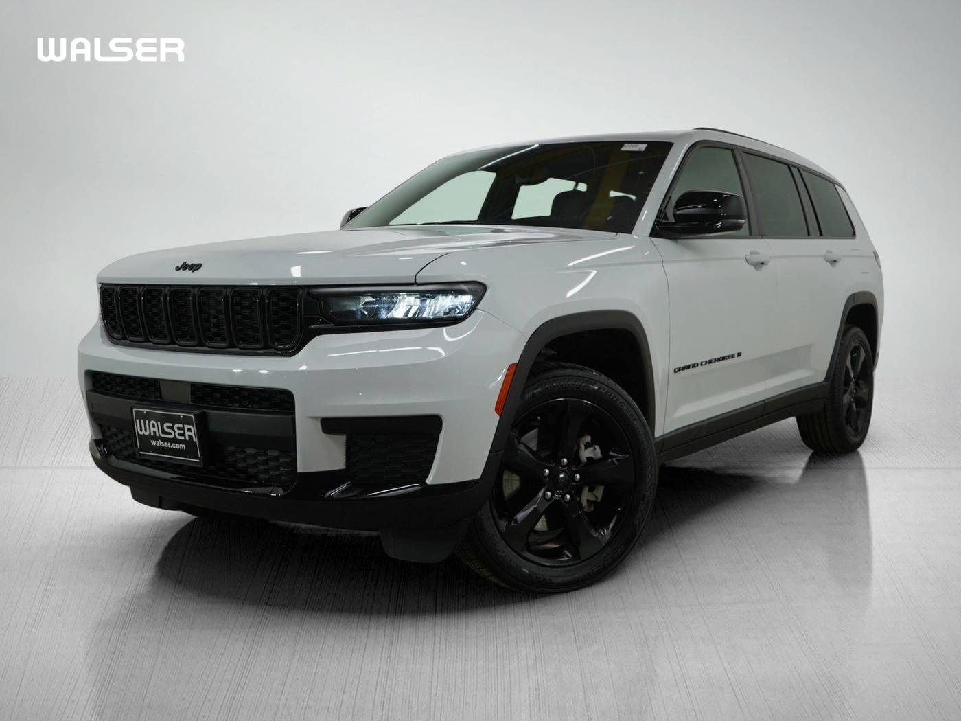2023 Jeep Grand Cherokee Altitude — SUV — 60,125 mi — Hopkins, MN