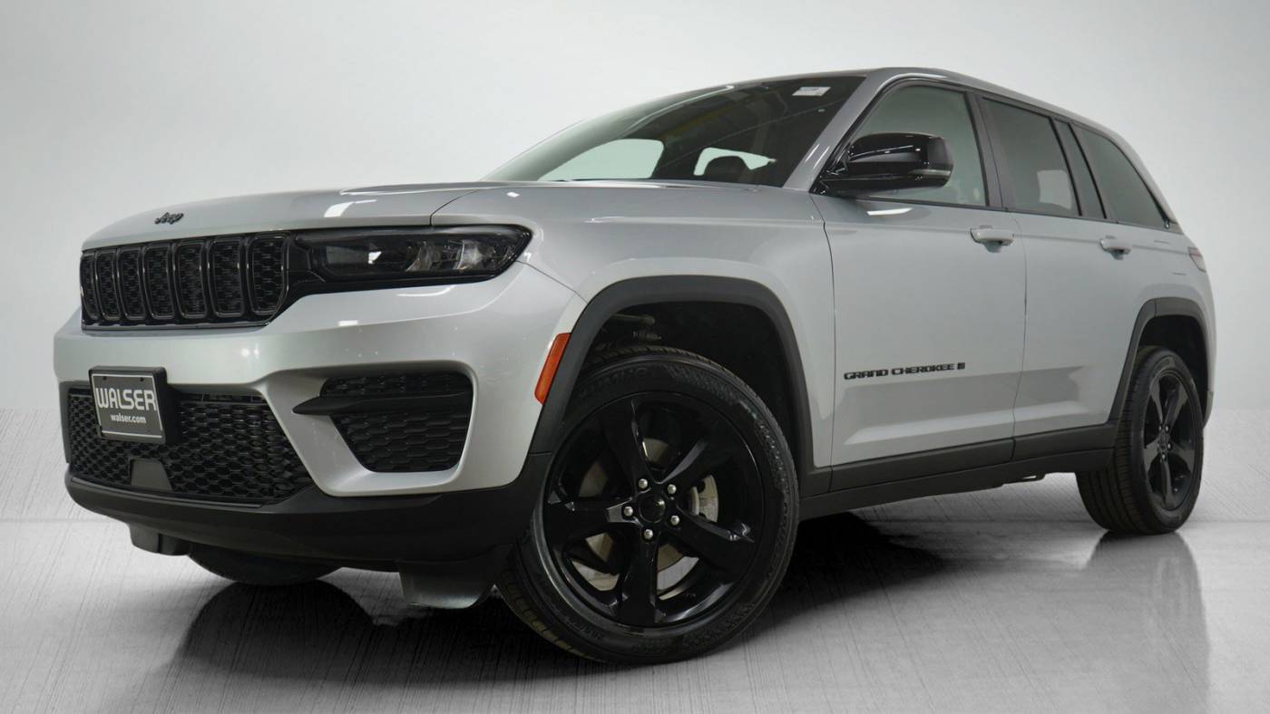 2023 Jeep Grand Cherokee Altitude — SUV — 46,370 mi — Hopkins, MN