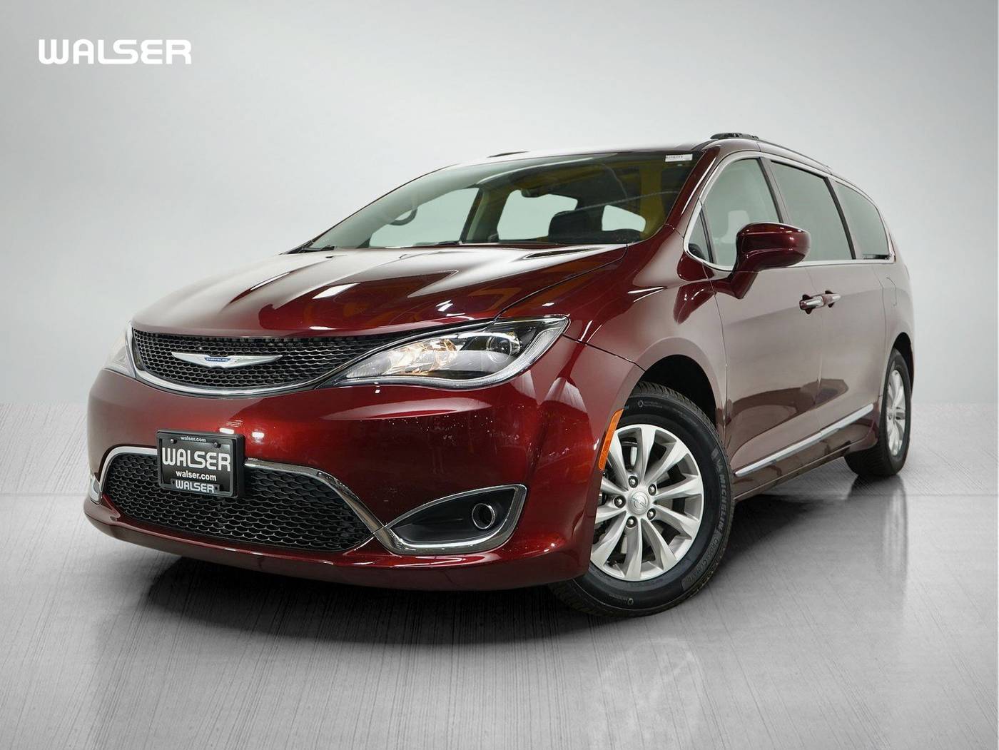 2018 Chrysler Pacifica Touring L — Minivan — 64,538 mi — Hopkins, MN