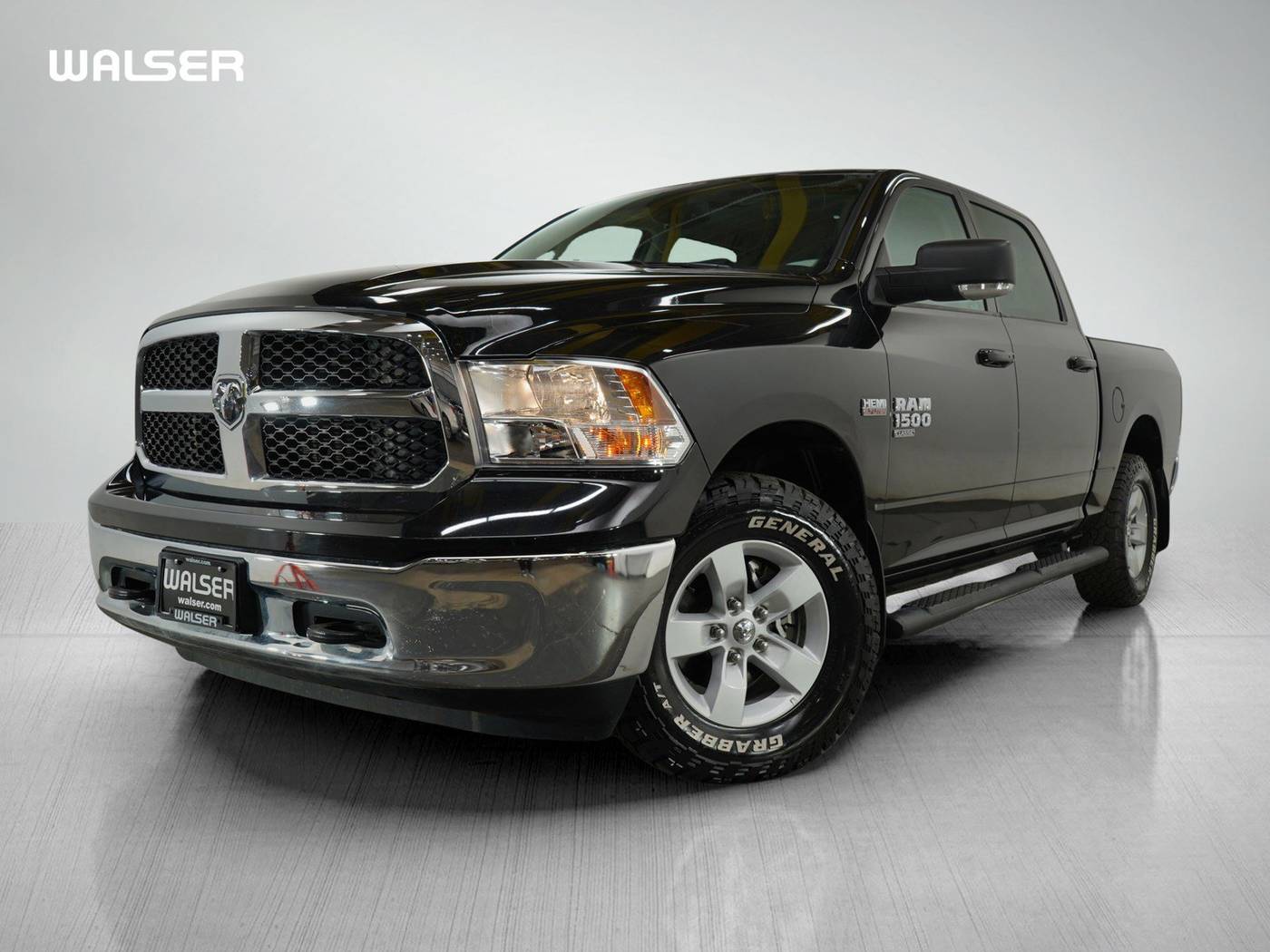 2022 Ram 1500 Classic SLT — Pickup Truck — 16,561 mi — Hopkins, MN