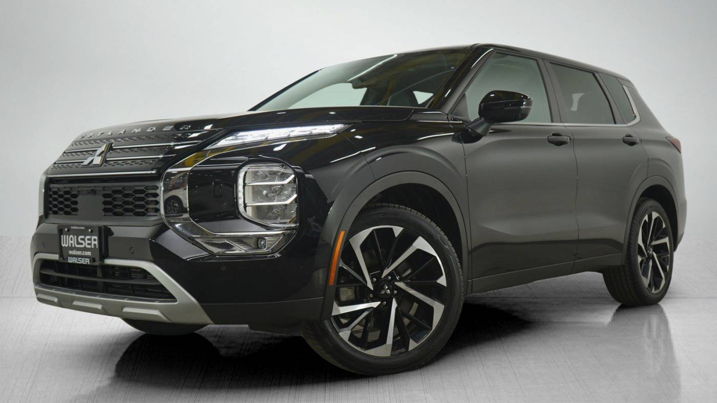 2023 Mitsubishi Outlander SE — SUV — 40,154 mi — Hopkins, MN