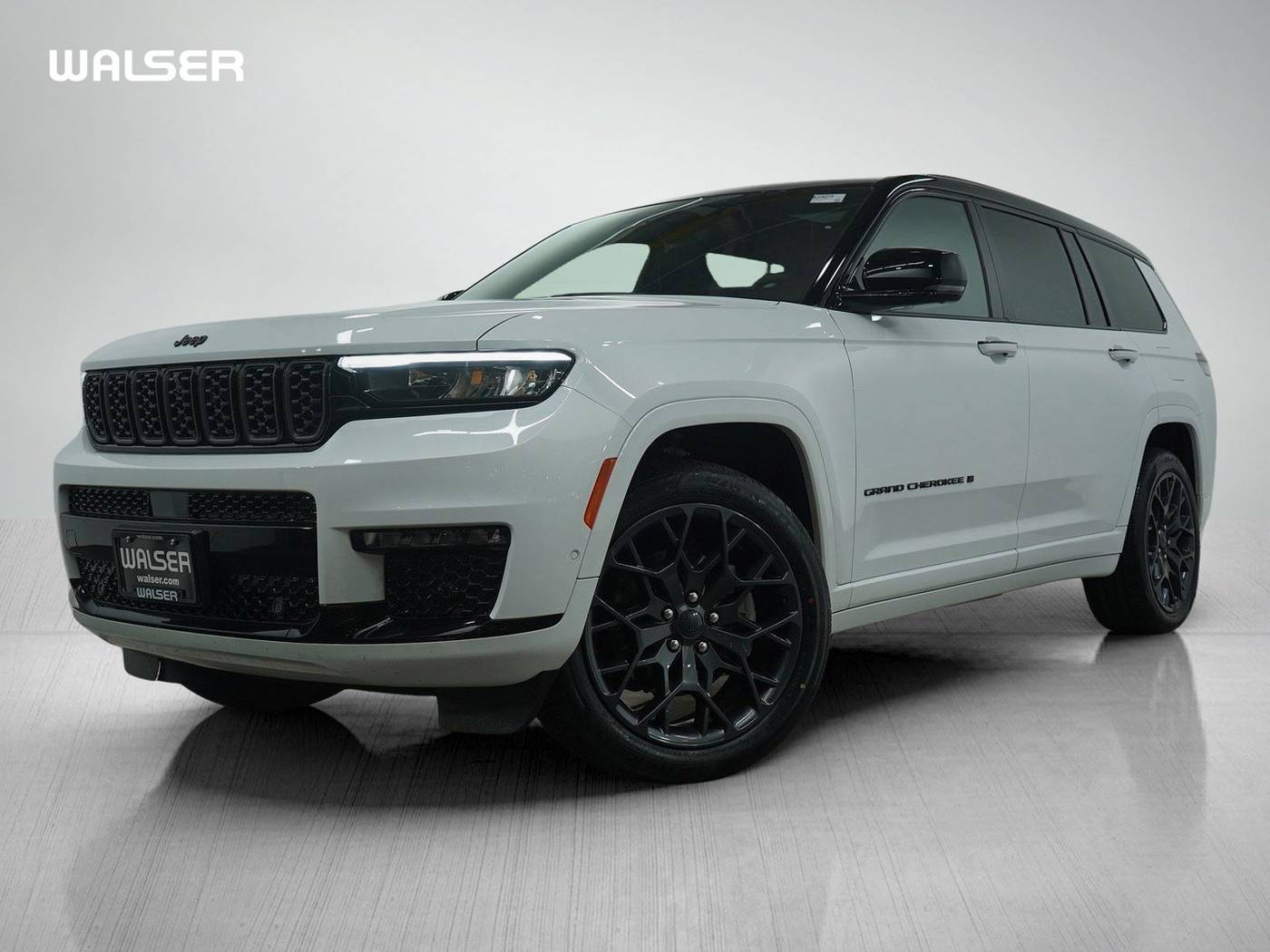2023 Jeep Grand Cherokee Summit Reserve — SUV — 32,678 mi — Hopkins, MN