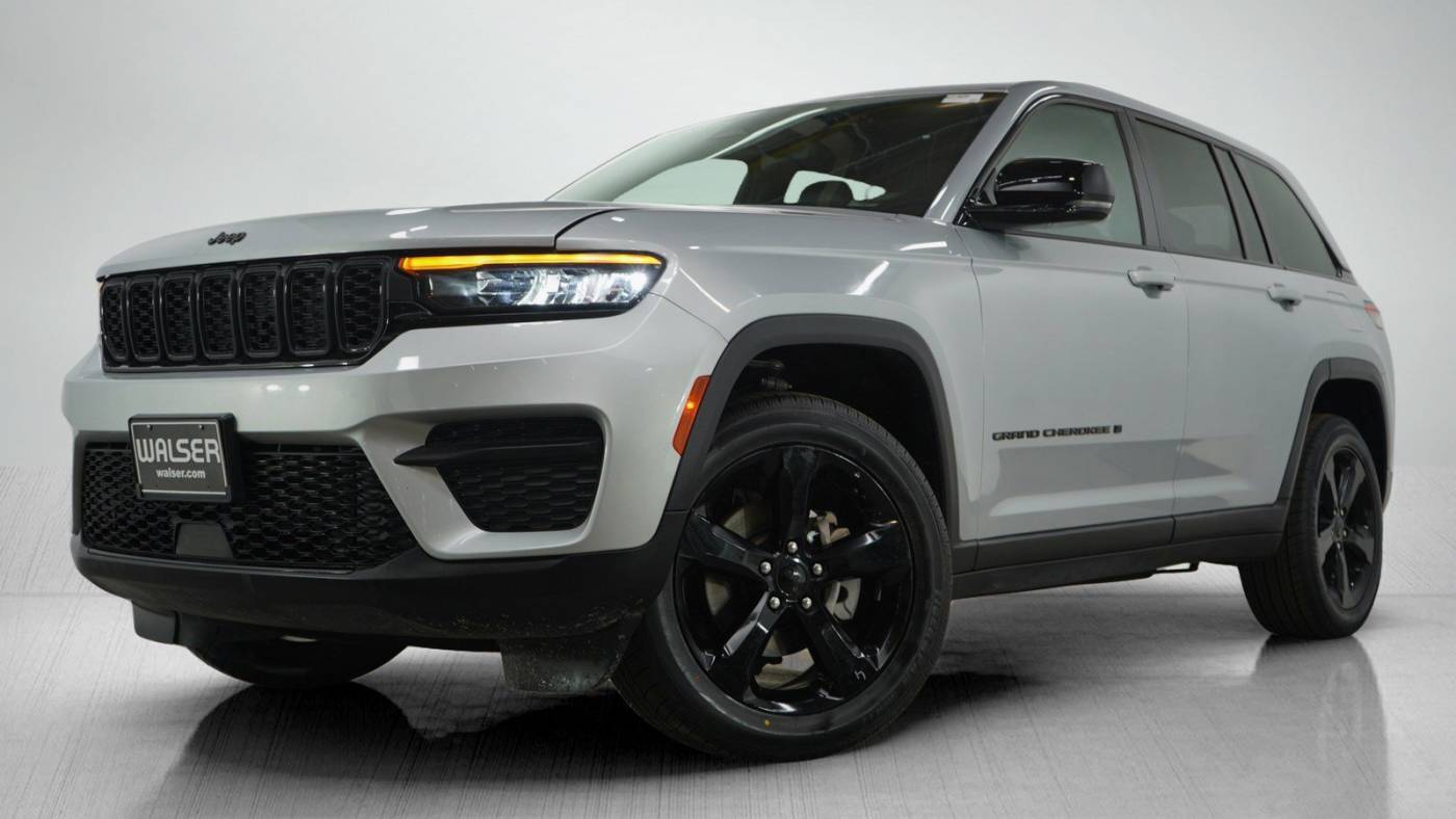 2023 Jeep Grand Cherokee Altitude — SUV — 52,659 mi — Hopkins, MN
