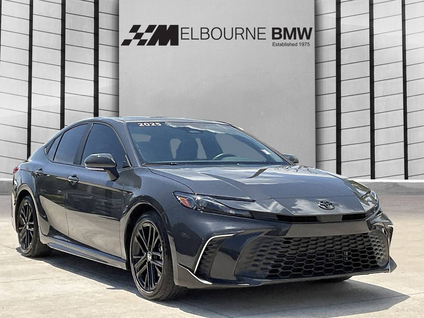 2025 Toyota Camry Hybrid SE — Sedan — 4,162 mi — Melbourne, FL