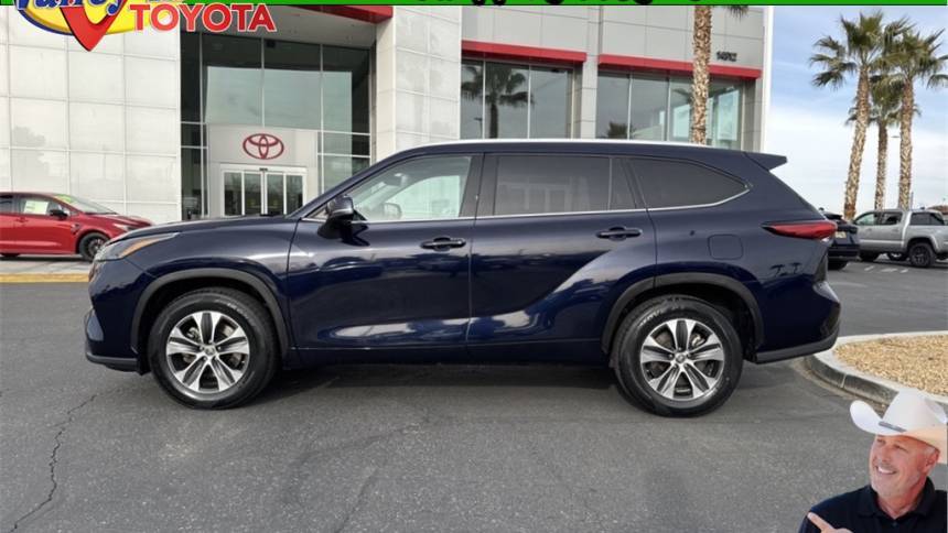 2022 Toyota Highlander XLE — SUV — 61,455 mi — Victorville, CA
