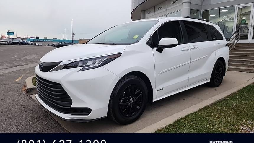 2021 Toyota Sienna LE — Minivan — 53,686 mi — Ogden, UT