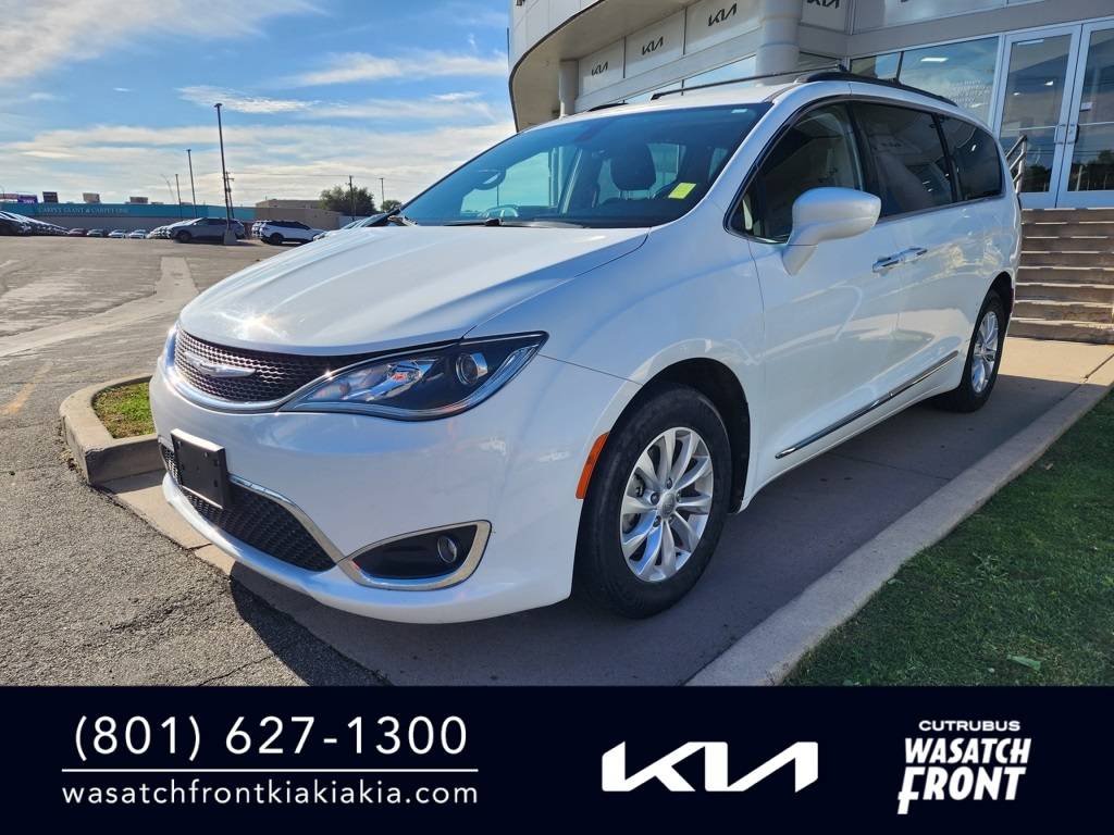 2017 Chrysler Pacifica Touring L — Minivan — 92,476 mi — Ogden, UT
