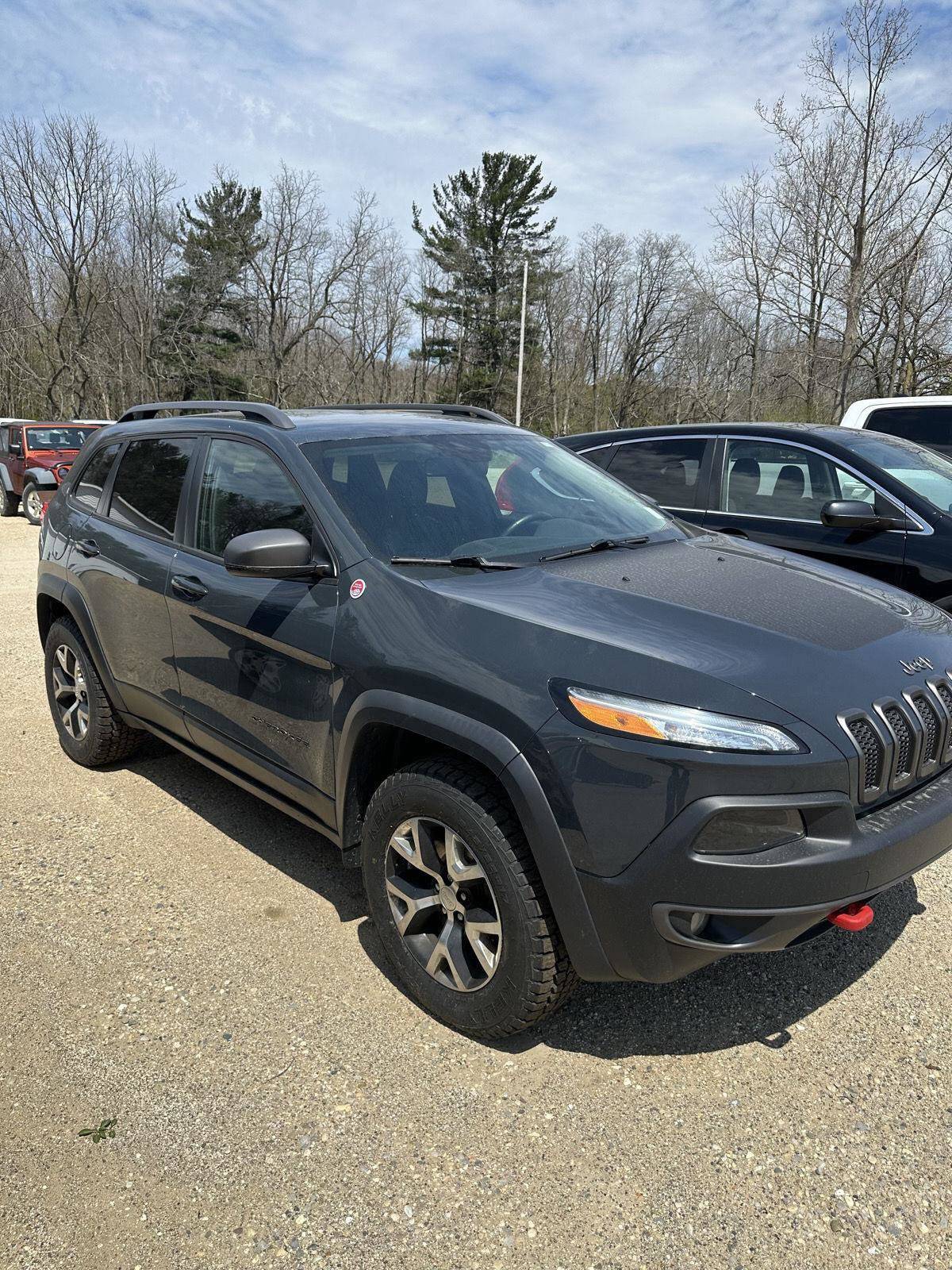 2018 Jeep Cherokee Trailhawk — SUV — 105,556 mi — Manistee, MI