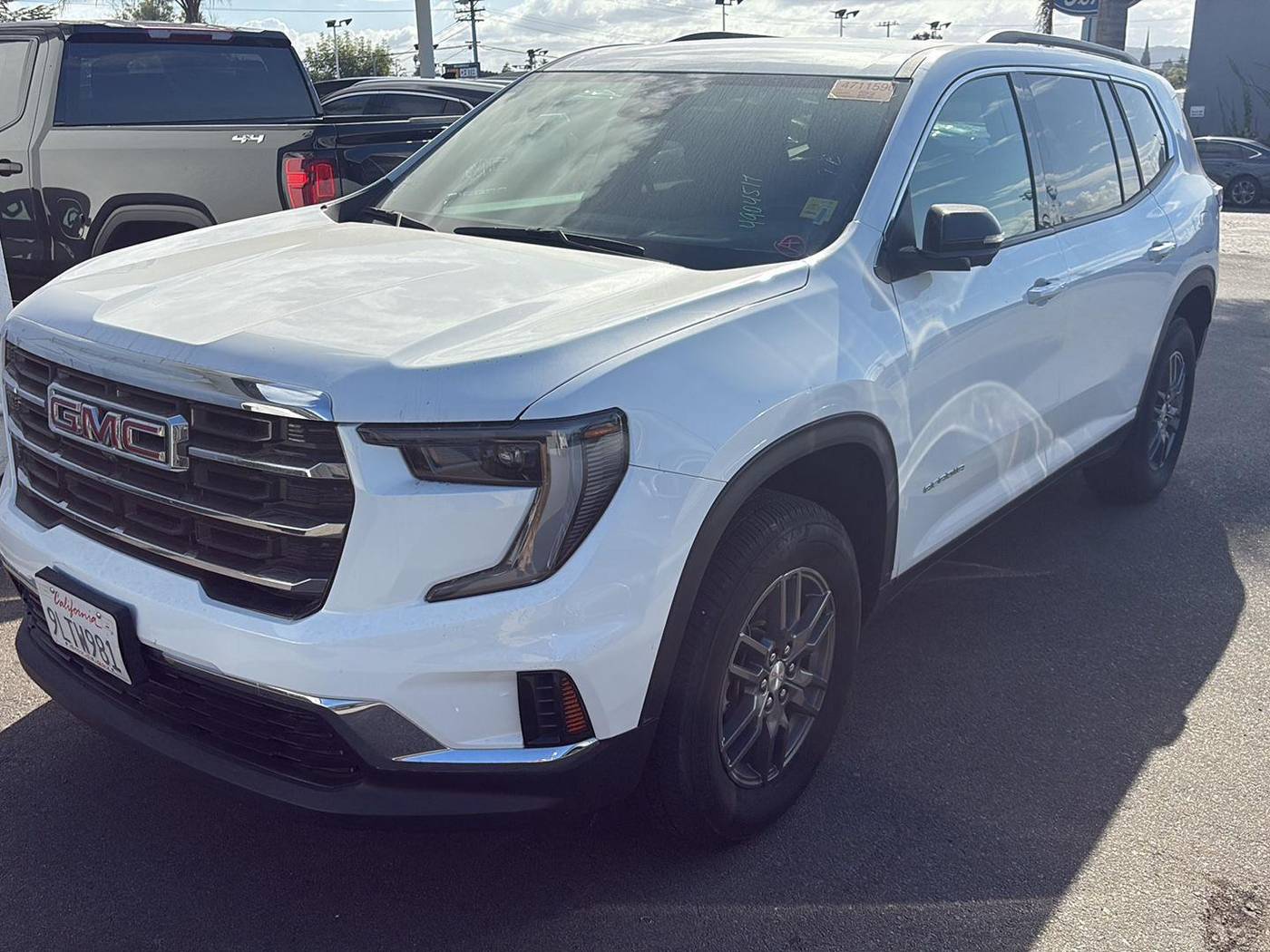 2025 GMC Acadia Elevation — SUV — 19,101 mi — Watsonville, CA