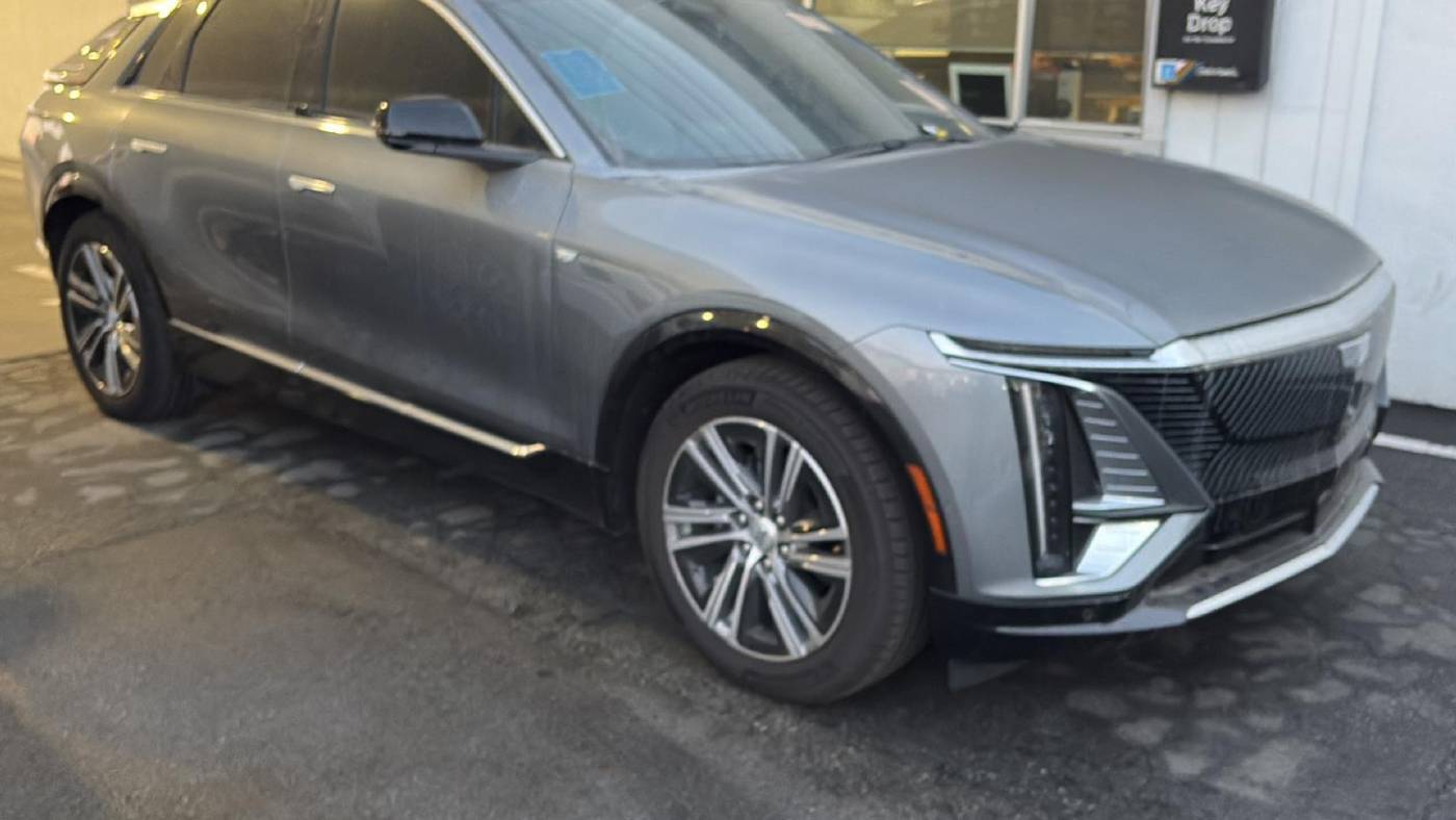 2023 Cadillac LYRIQ Luxury — SUV — 18,527 mi — Watsonville, CA