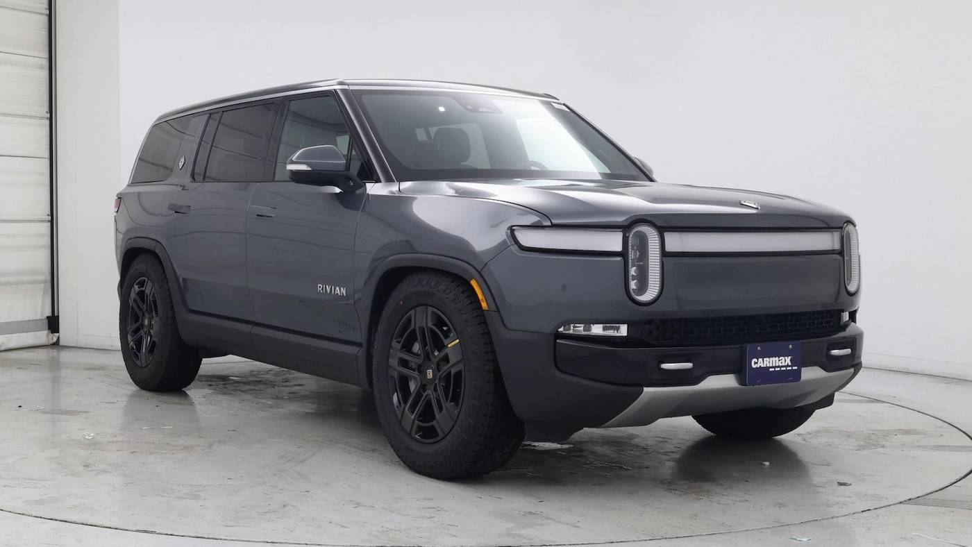 2023 Rivian R1S