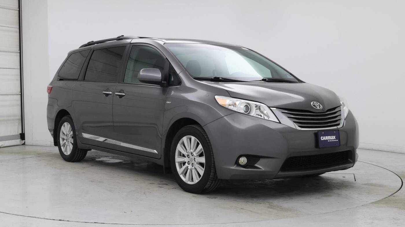 2017 Toyota Sienna XLE — Minivan — 74,114 mi — Edison, NJ