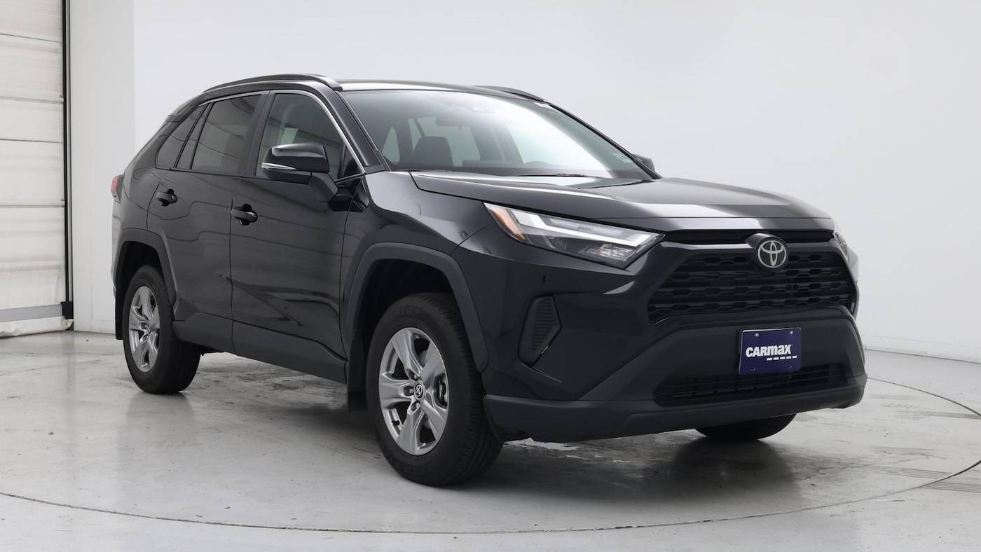 2023 Toyota RAV4 XLE — SUV — 4,777 mi — Edison, NJ