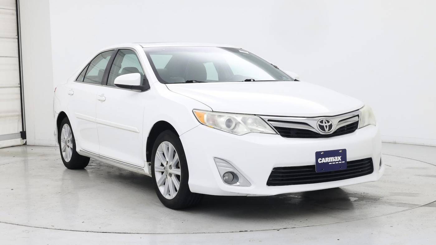 2014 Toyota Camry XLE — Sedan — 110,650 mi — Edison, NJ