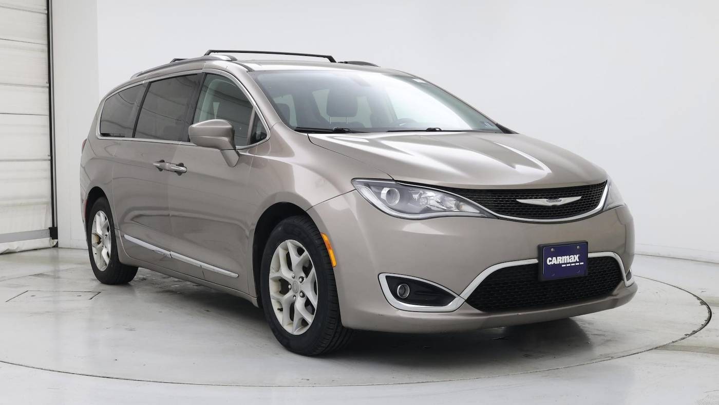 2018 Chrysler Pacifica Touring L — Minivan — 70,390 mi — Edison, NJ