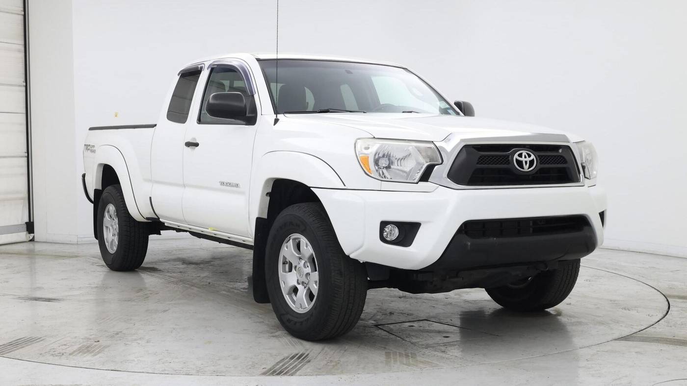 2015 Toyota Tacoma Base — Pickup Truck — 89,021 mi — Edison, NJ