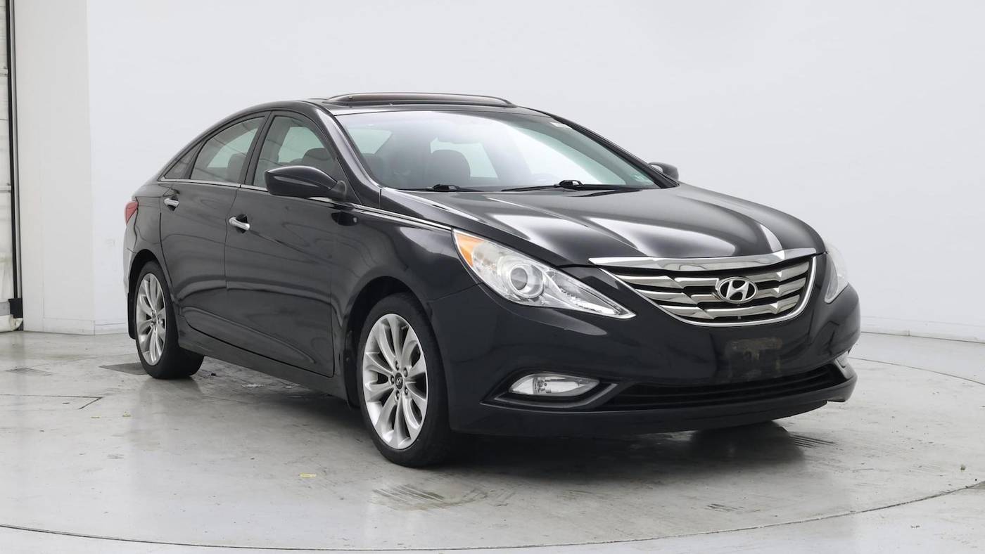 2013 Hyundai Sonata SE — Sedan — 82,292 mi — Edison, NJ