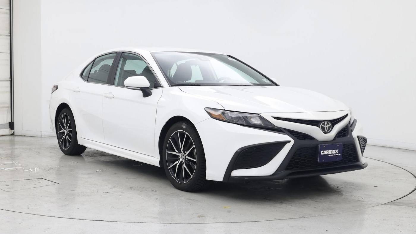 2022 Toyota Camry SE — Sedan — 47,565 mi — Edison, NJ