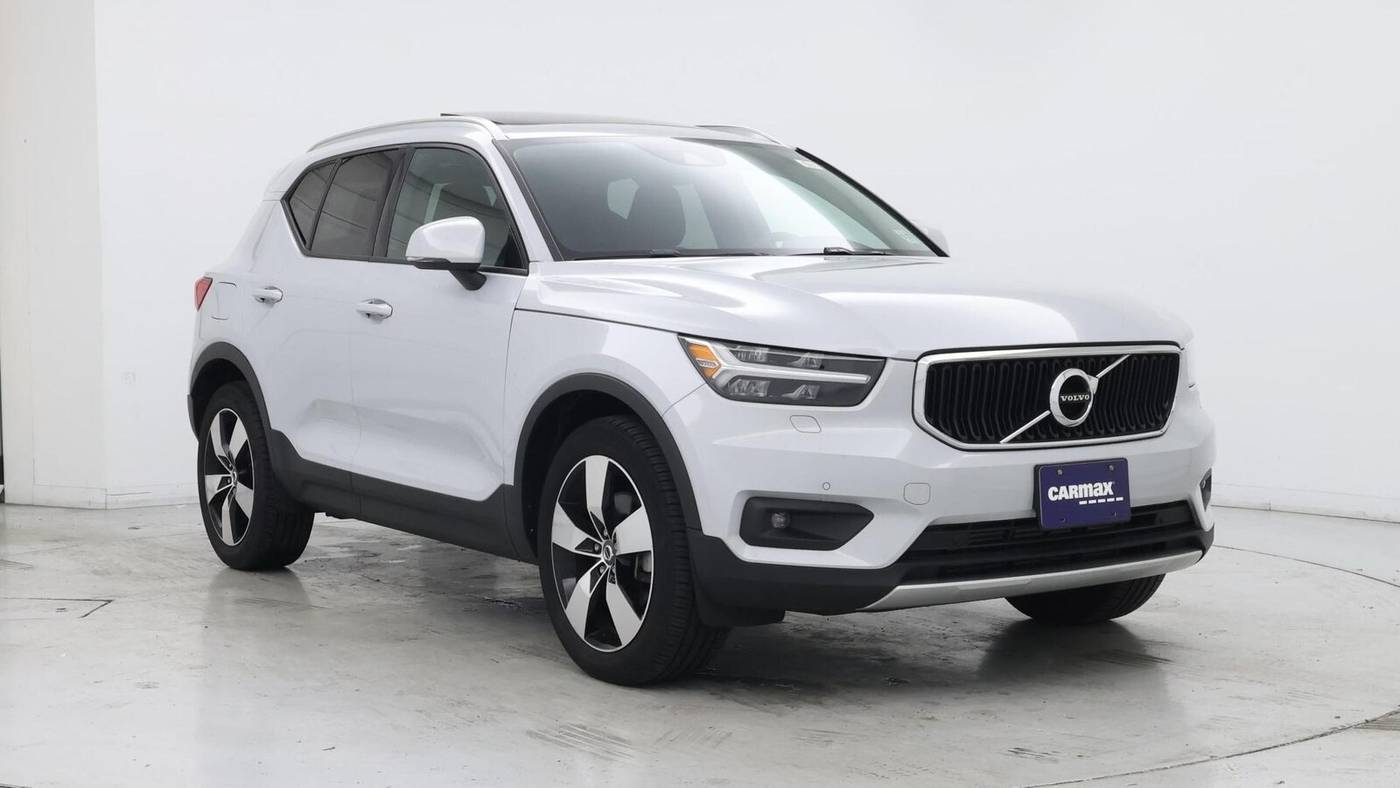2022 Volvo XC40 Momentum — SUV — 9,870 mi — Edison, NJ