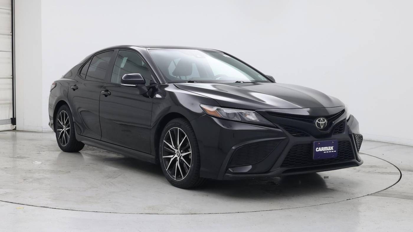 2022 Toyota Camry SE — Sedan — 54,750 mi — Edison, NJ