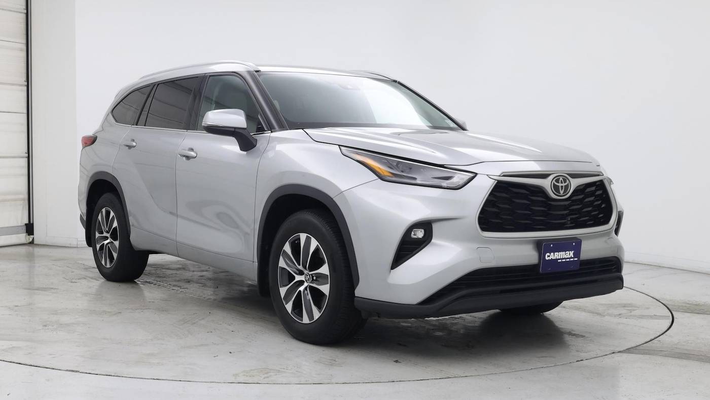 2022 Toyota Highlander XLE — SUV — 28,185 mi — Edison, NJ