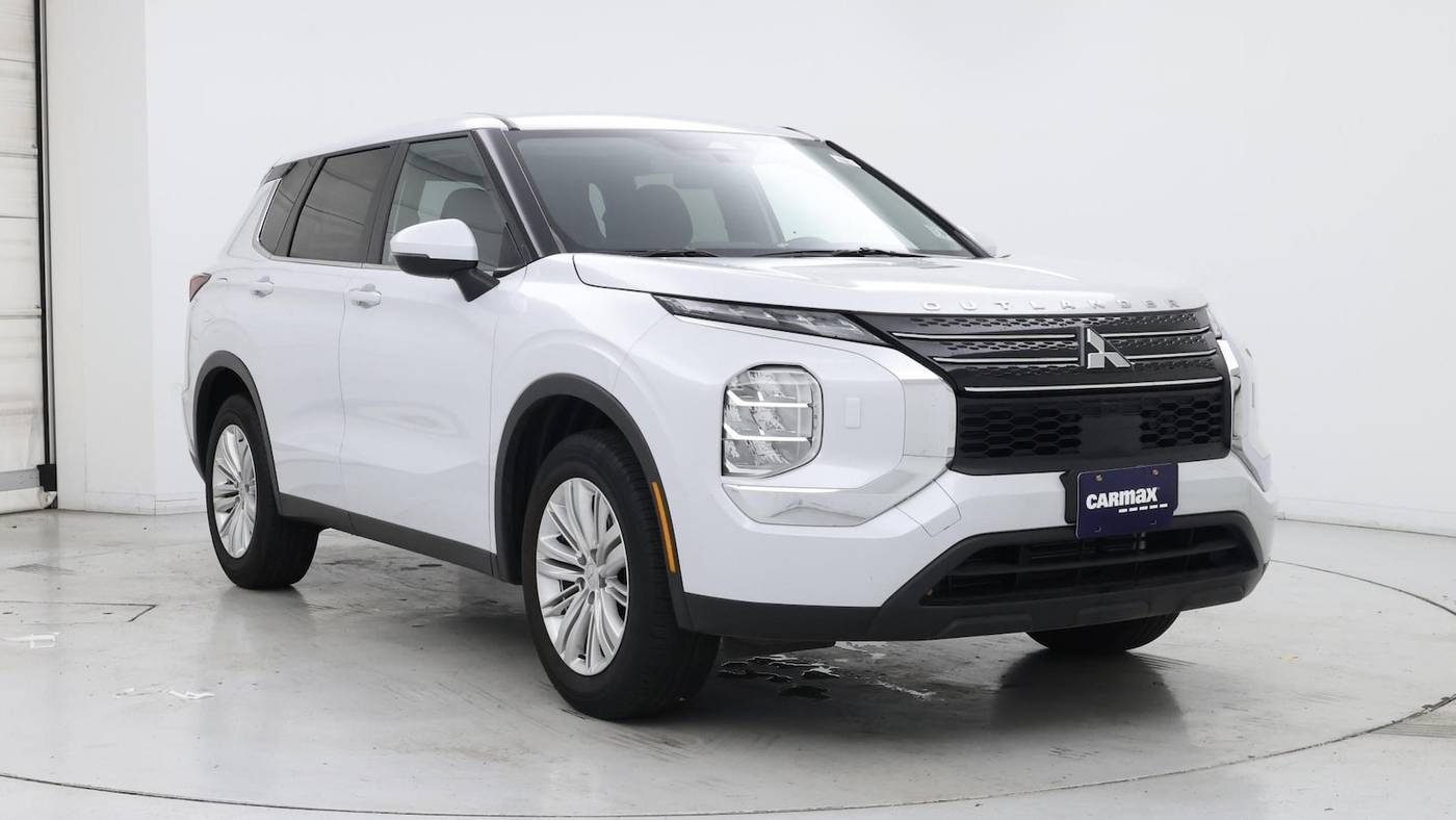2024 Mitsubishi Outlander ES — SUV — 8,651 mi — Edison, NJ