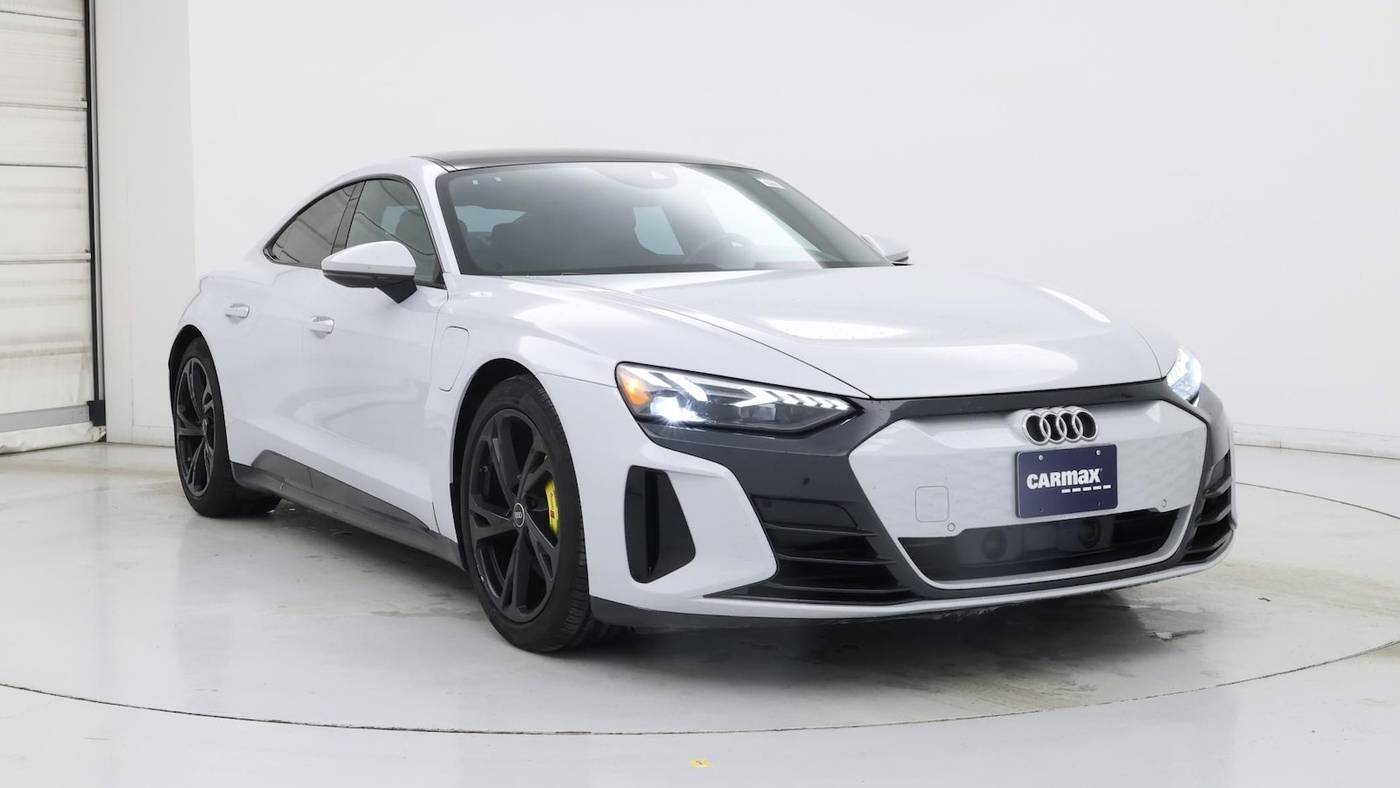 2022 Audi e-tron GT quattro Premium Plus