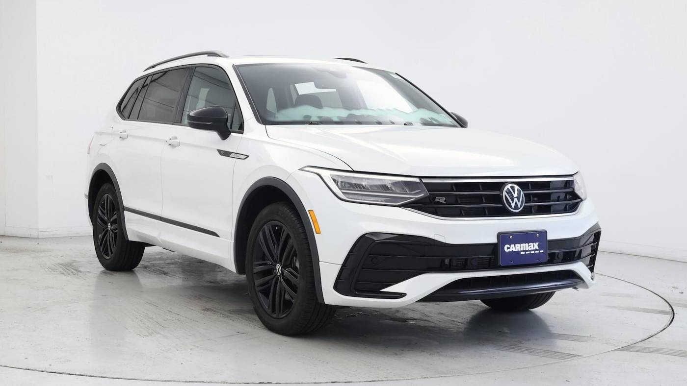 2022 Volkswagen Tiguan SE R-Line Black — SUV — 27,457 mi — Edison, NJ
