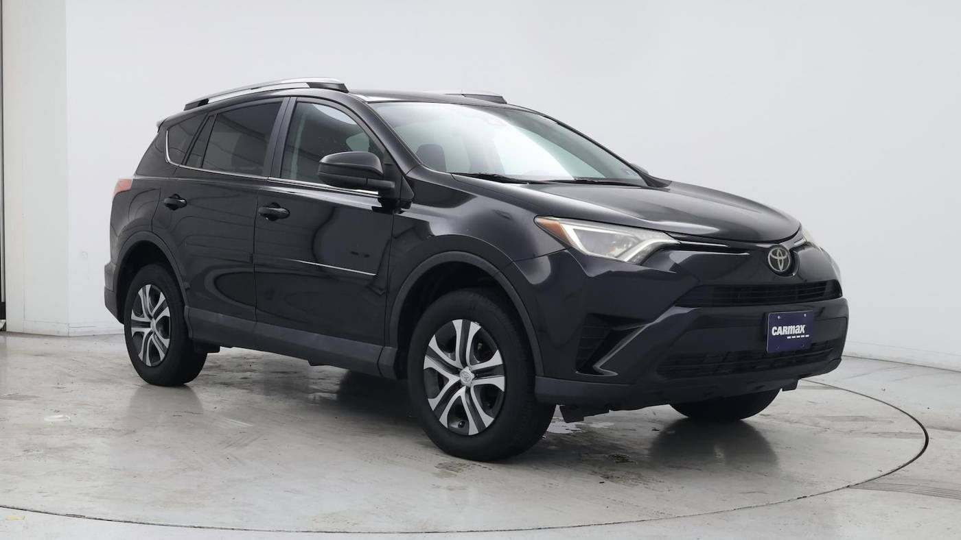 2017 Toyota RAV4 LE — SUV — 76,408 mi — Edison, NJ