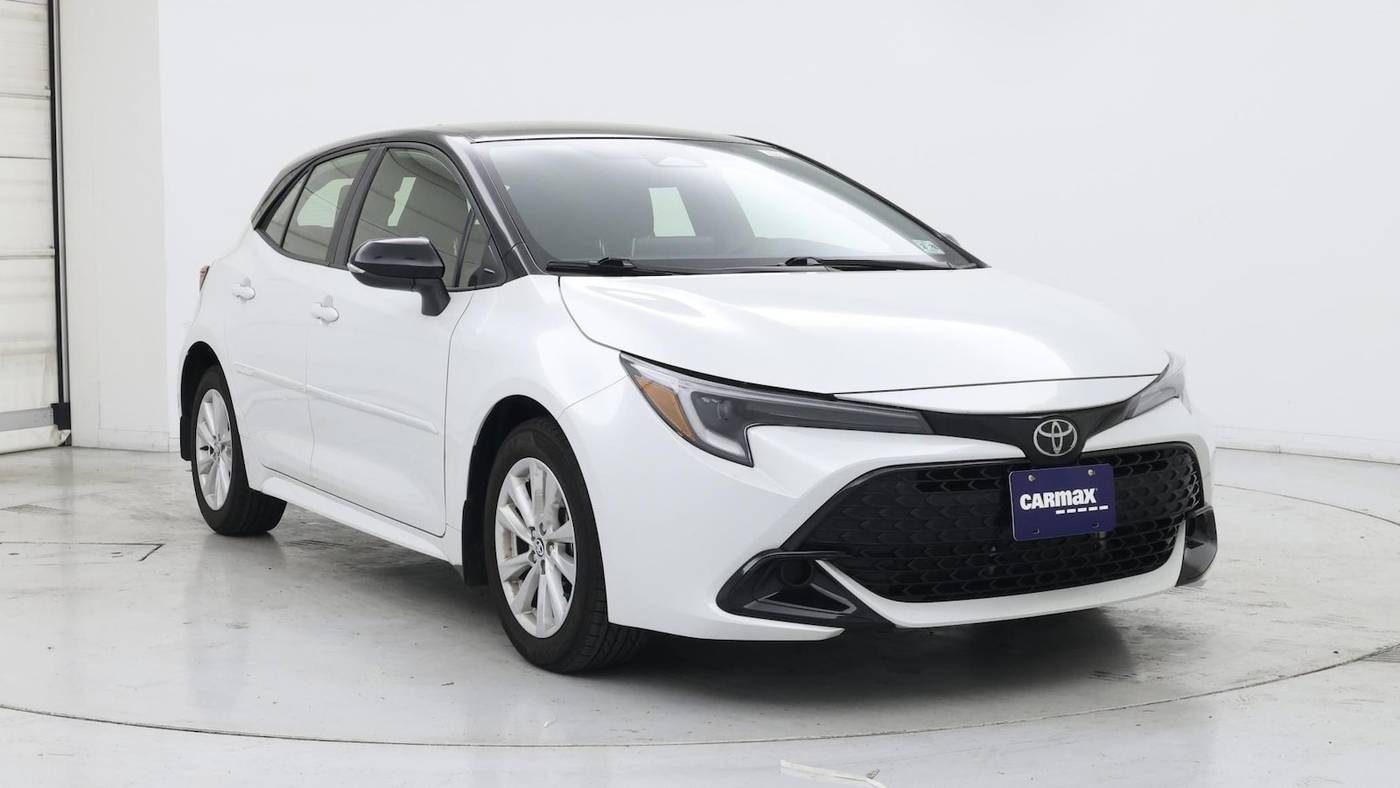 2023 Toyota Corolla Hatchback SE — Hatchback — 28,810 mi — Edison, NJ