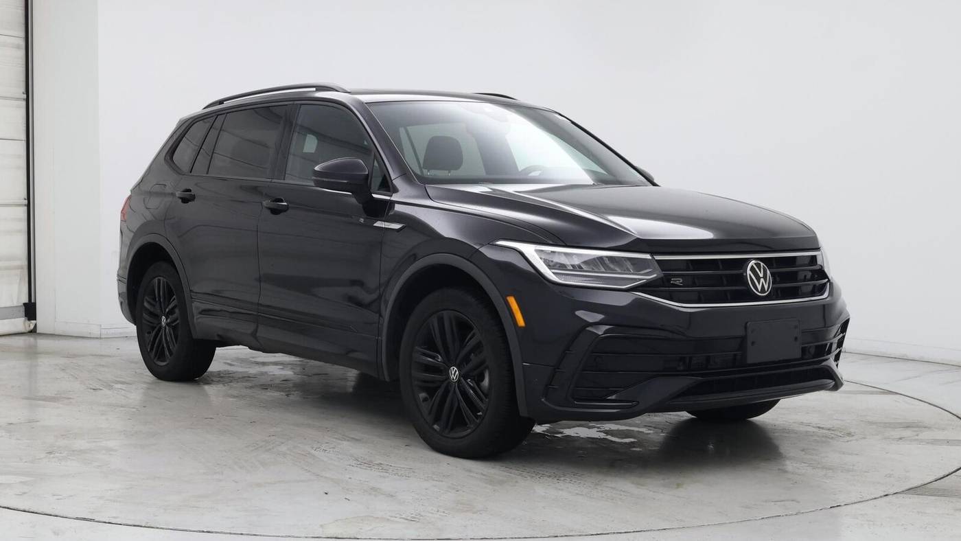 2022 Volkswagen Tiguan SE R-Line Black — SUV — 18,318 mi — Edison, NJ