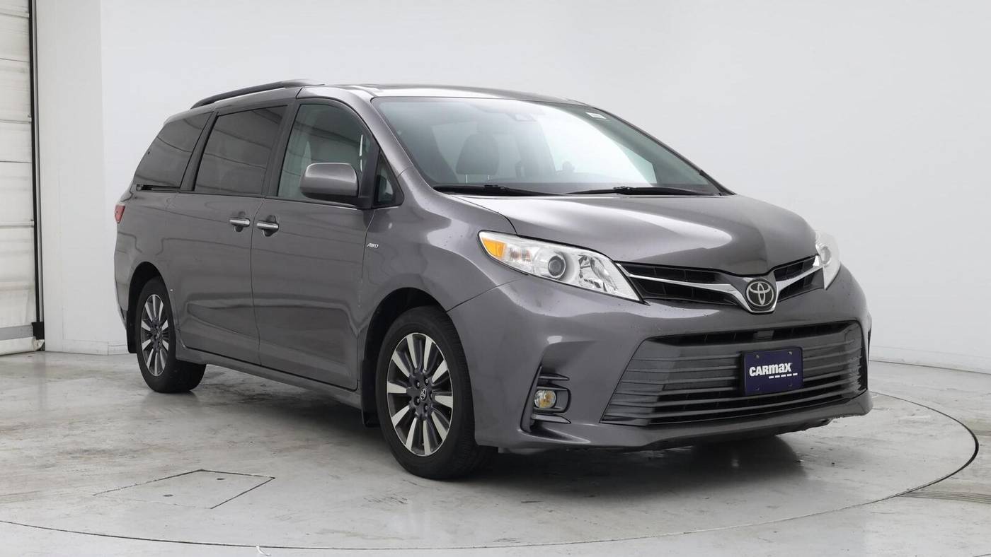 2018 Toyota Sienna XLE — Minivan — 42,875 mi — Edison, NJ