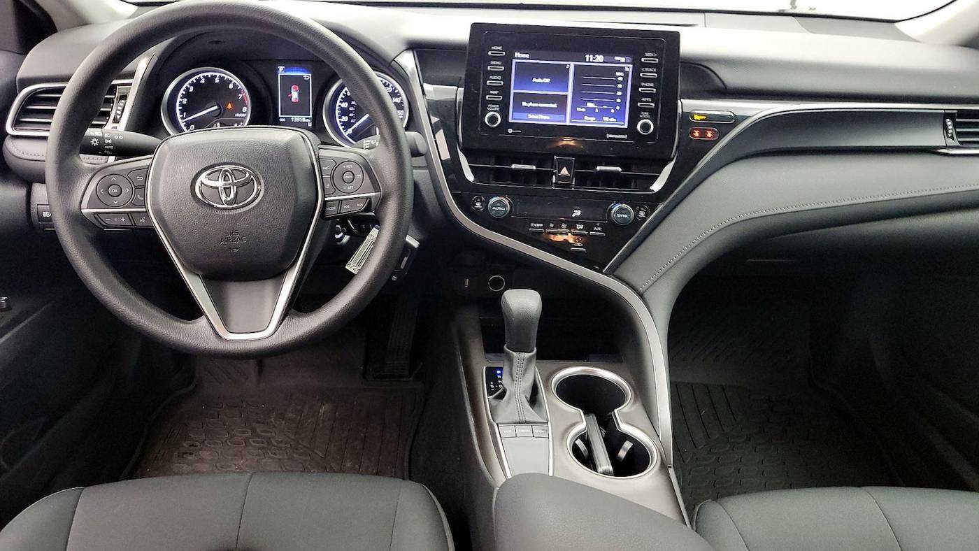 2024 Toyota Camry LE — Sedan — 13,914 mi — Edison, NJ