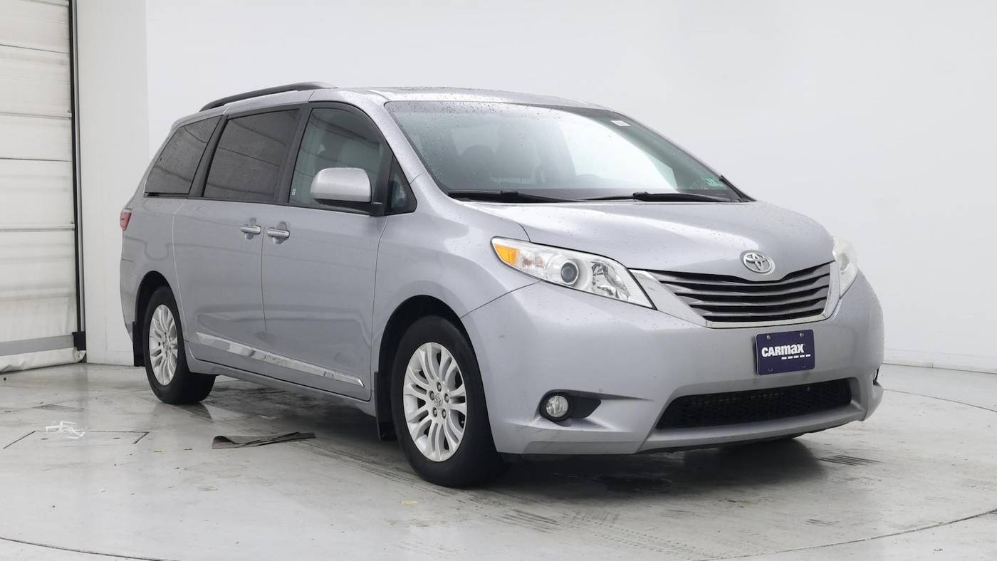 2016 Toyota Sienna XLE — Minivan — 112,400 mi — Edison, NJ
