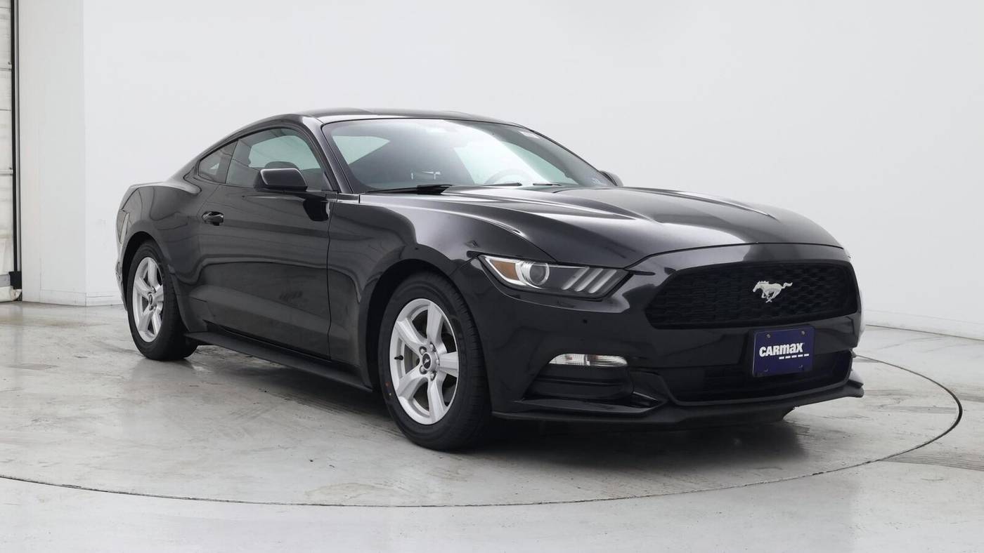 2015 Ford Mustang V6 — Coupe — 25,010 mi — Edison, NJ
