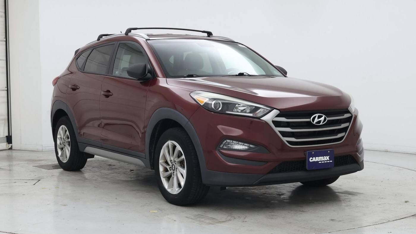 2017 Hyundai Tucson SE — SUV — 103,800 mi — Edison, NJ
