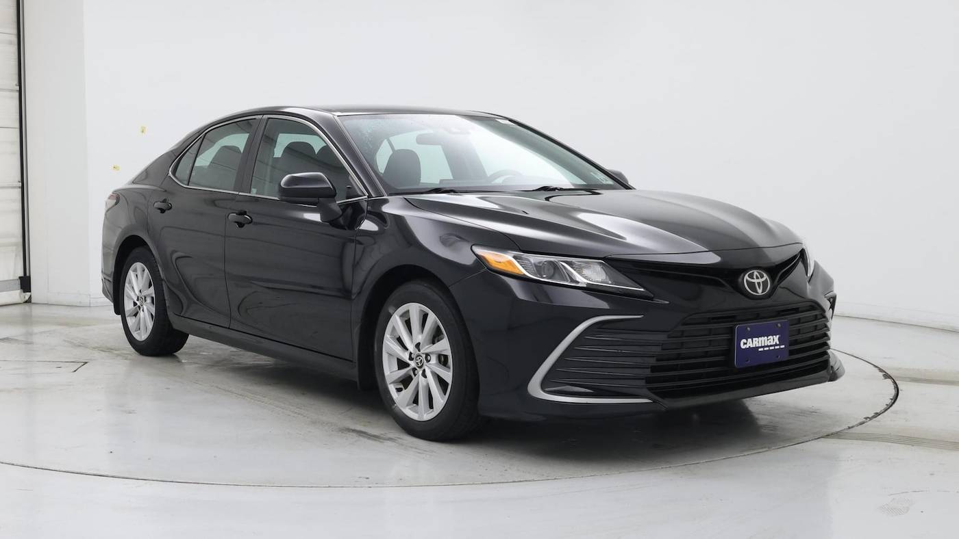 2021 Toyota Camry LE — Sedan — 29,536 mi — Edison, NJ