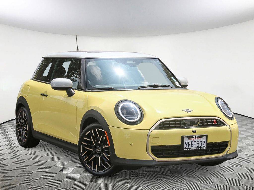 2025 MINI Hardtop Cooper S — Hatchback — 3,049 mi — Los Angeles, CA