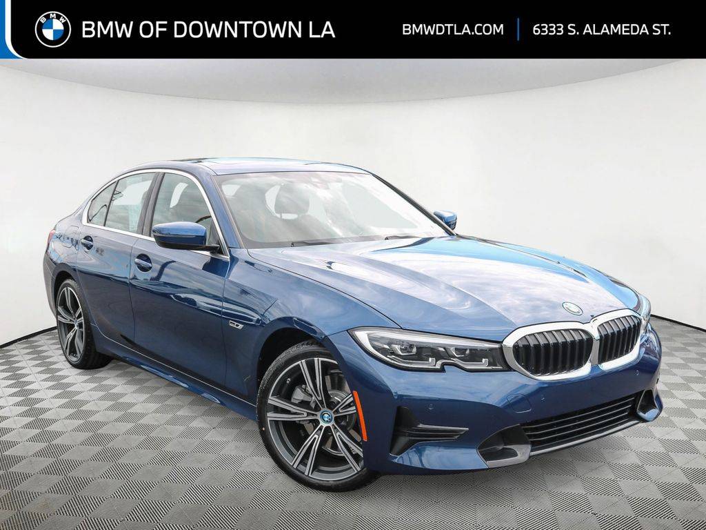 2022 BMW 3 Series 330e — Sedan — 17,847 mi — Los Angeles, CA