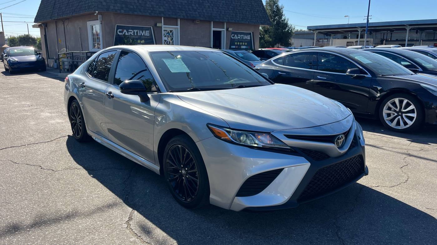 2019 Toyota Camry SE — Sedan — 83,107 mi — South Gate, CA
