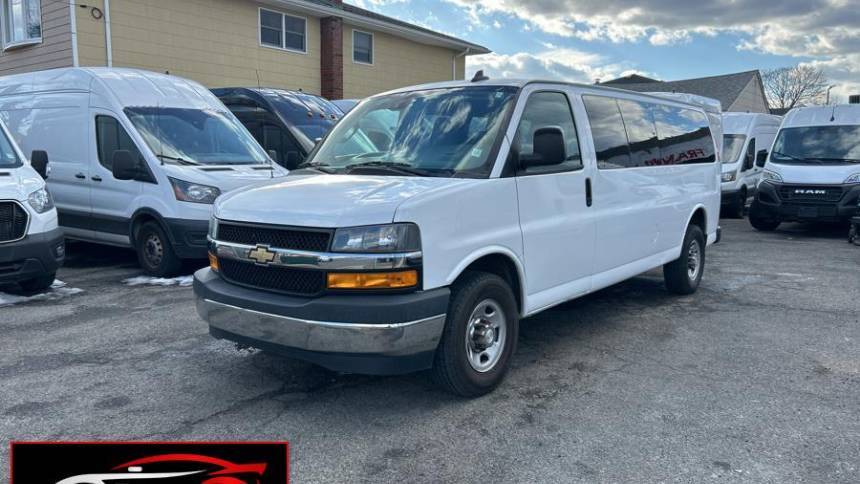 2020 Chevrolet Express Passenger LT — Passenger Van — 94,073 mi — Franklin Square, NY