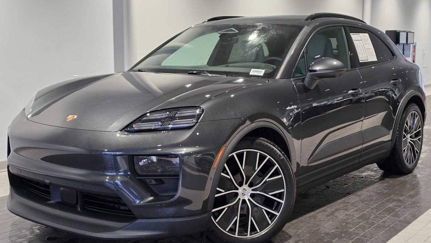 2024 Porsche Macan Electric 4 — SUV — 331 mi — Lynnwood, WA