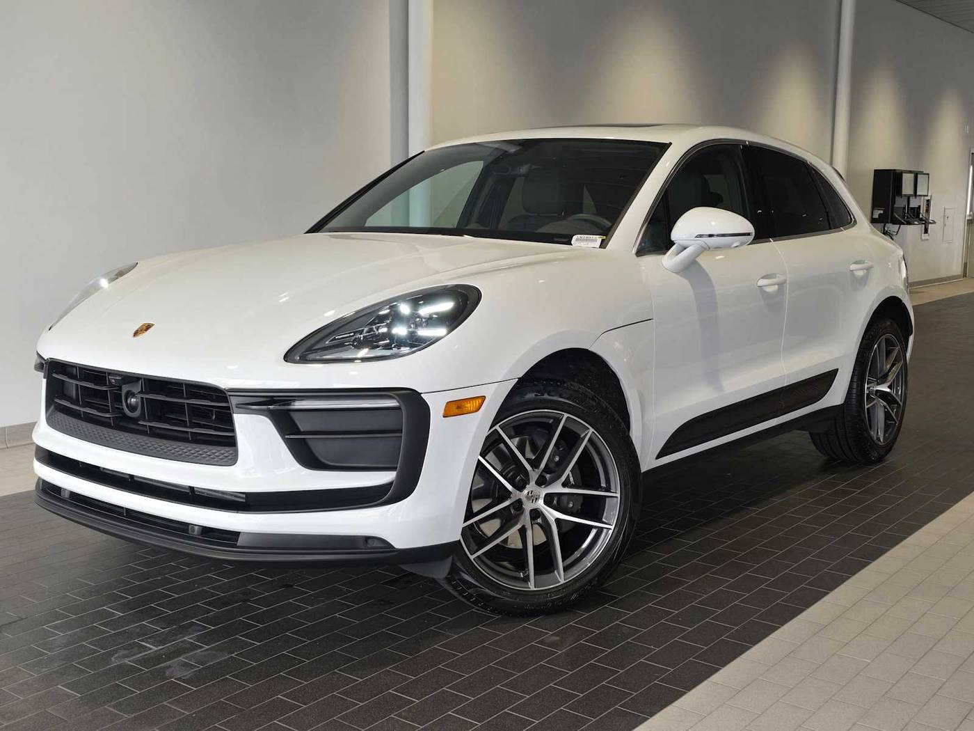 2024 Porsche Macan Standard — SUV — 7,526 mi — Lynnwood, WA
