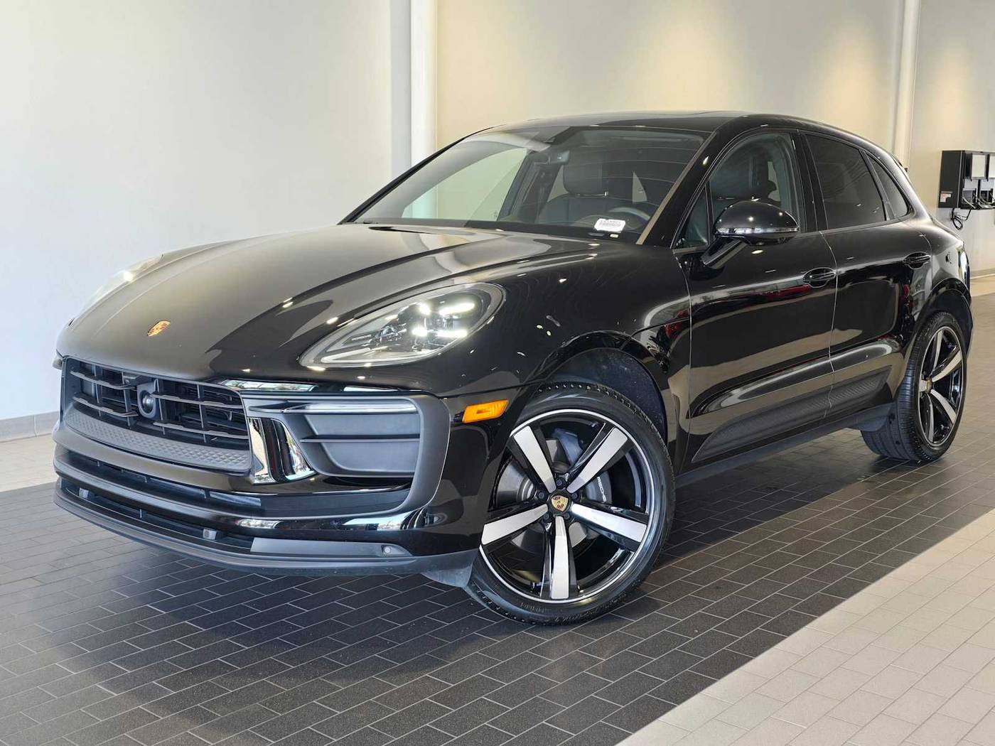 2024 Porsche Macan Standard — SUV — 5 mi — Lynnwood, WA