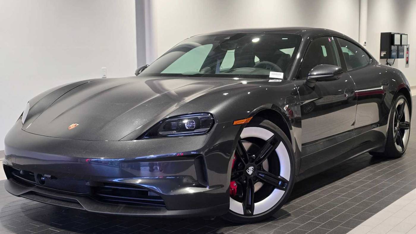 2025 Porsche Taycan 4S — Sedan — 872 mi — Lynnwood, WA