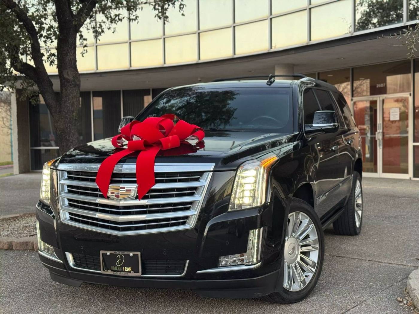2017 Cadillac Escalade Platinum — SUV — 118,940 mi — Dallas, TX
